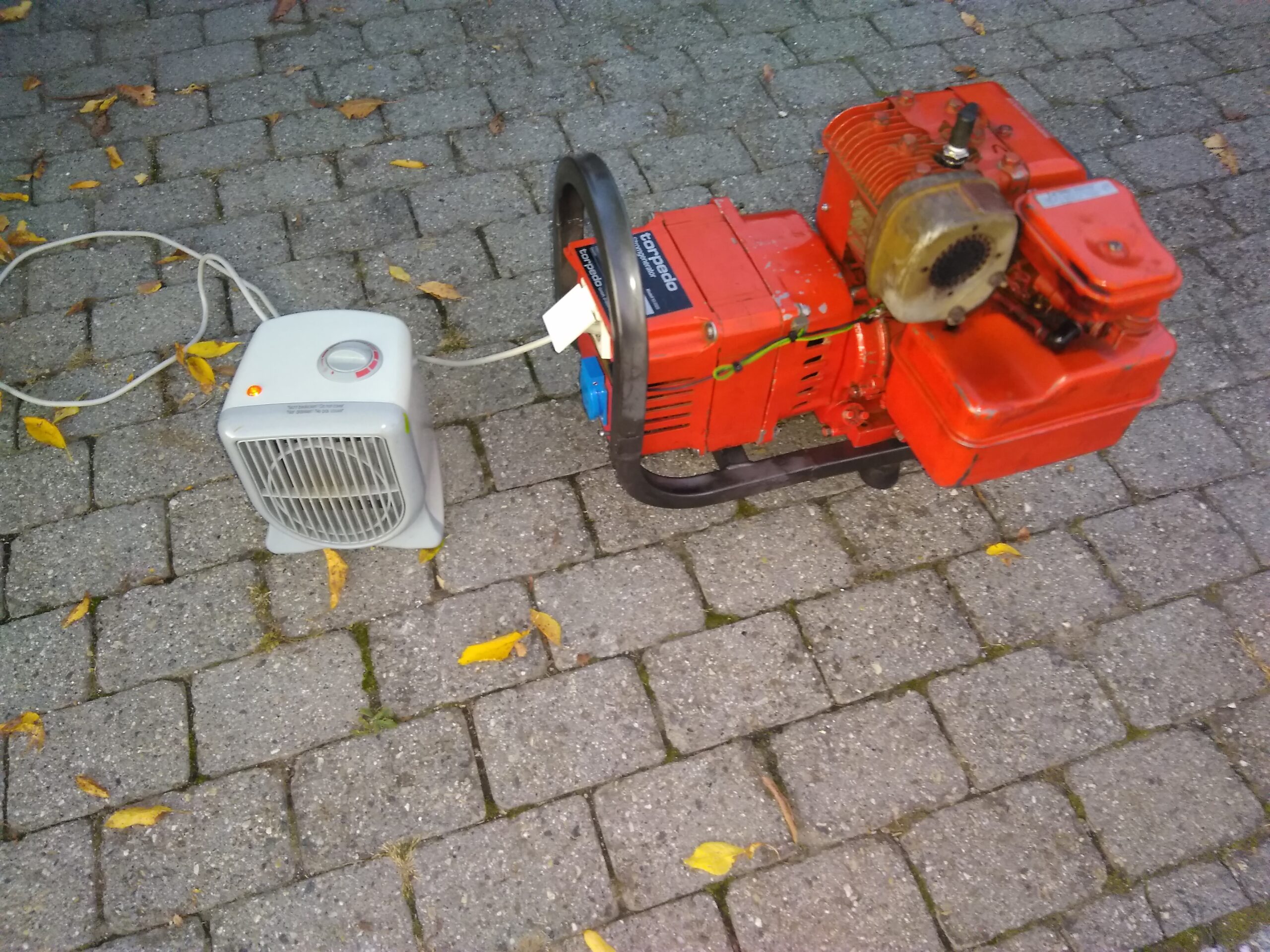 Stromgenerator Briggs & Stratton mit 2 kW Elektroofen